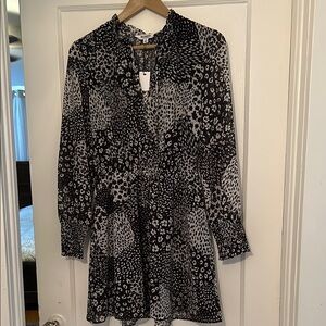 NWT!!! BB Dakota Black and White Wrap Sundress with Bishop Sleeves